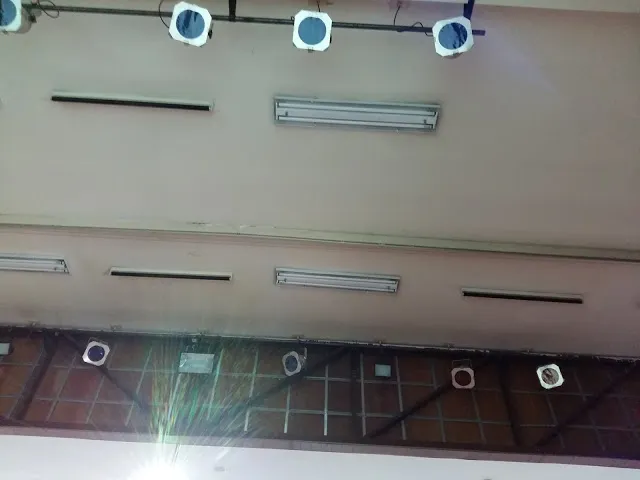 การทดสอบมุมแสงและระบบควบคุมไฟส่องสว่างบนเวที (Stage Lighting Test) ณ โรงเรียนสายปัญญา โดย Zeuscorp