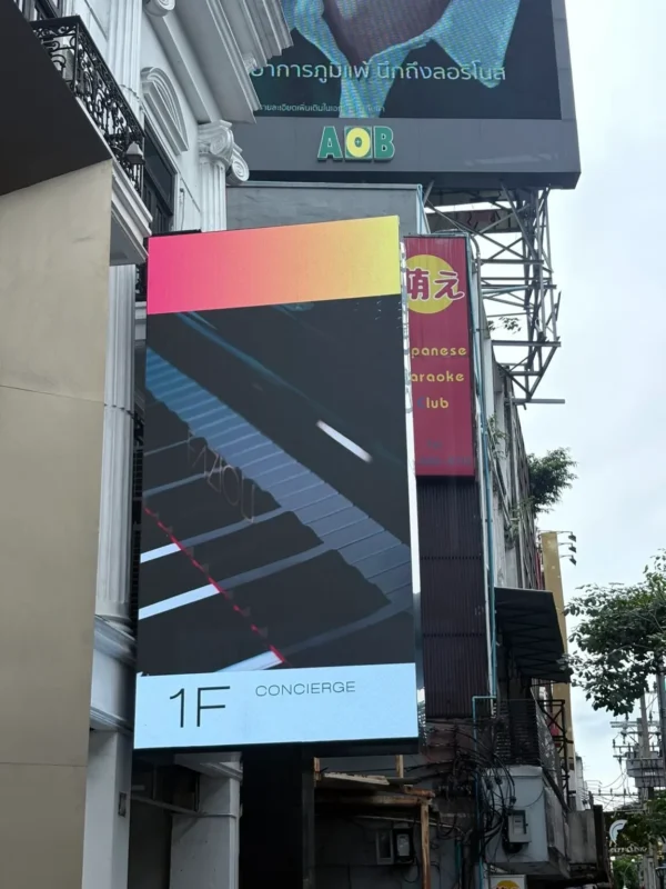 จอ LED ติดตั้งเสร็จสมบูรณ์พร้อมใช้งาน เสริมภาพลักษณ์ที่ทันสมัยให้โชว์รูม Peterson Piano Gallery โดย Zeuscorp