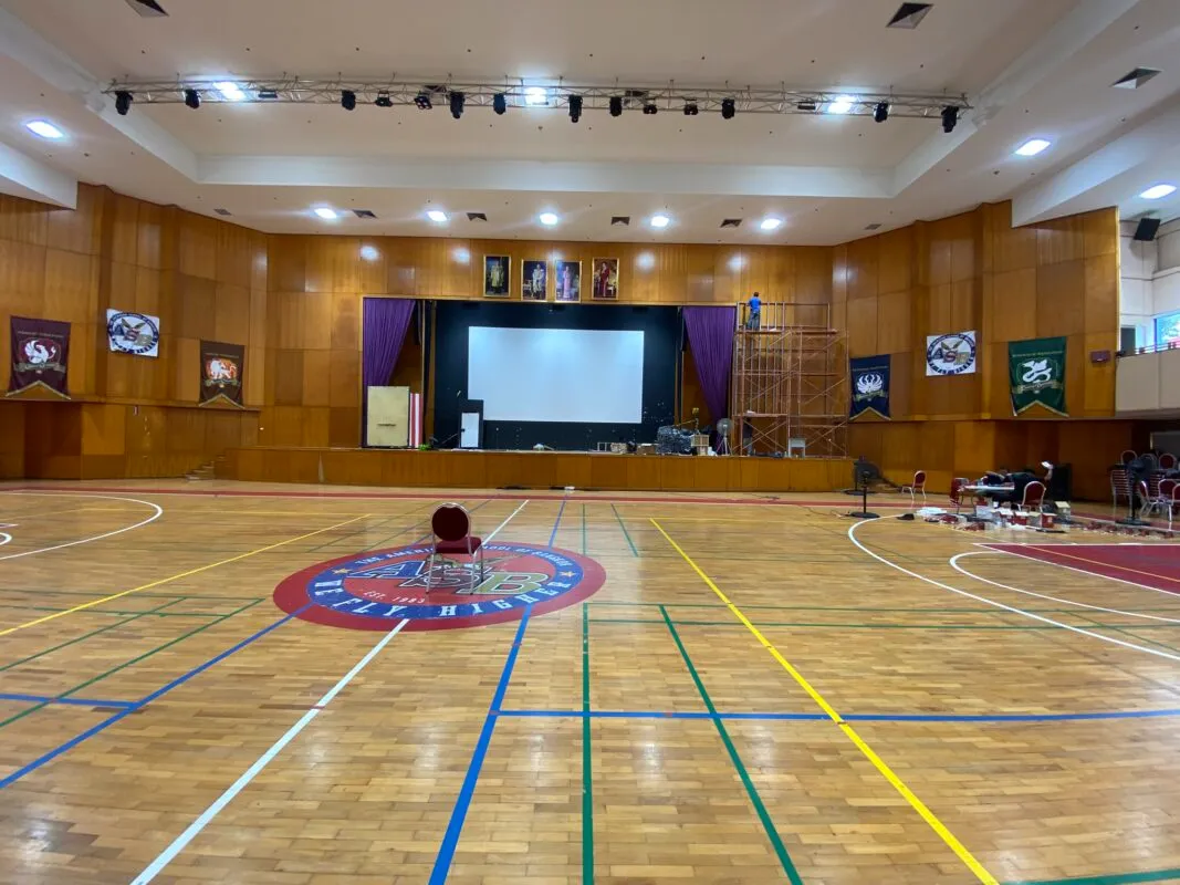 การทดสอบระบบภาพและมุมมองหน้าจอ LED (Display Testing) เพื่อใช้ในงานกิจกรรมนักเรียน ณ โรงเรียน ASB โดย Zeuscorp