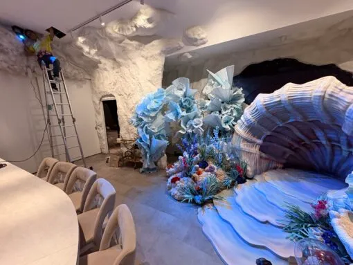 การติดตั้งระบบไฟตกแต่งและไฟ Ambient เพื่อสร้างบรรยากาศภายในร้านคาราวะซูชิ โดย Zeuscorp